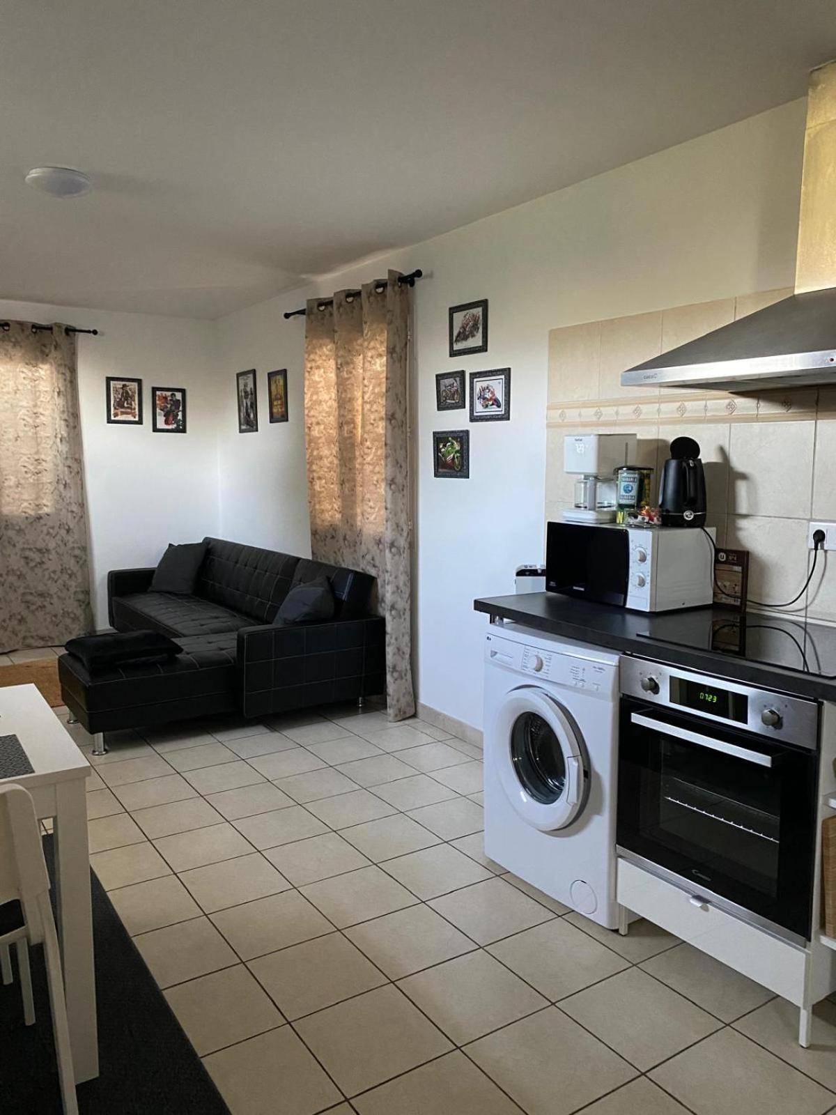 Agreable Rez De Jardin Avec Piscine Et Jacuzzi Apartment Cervione Exterior foto